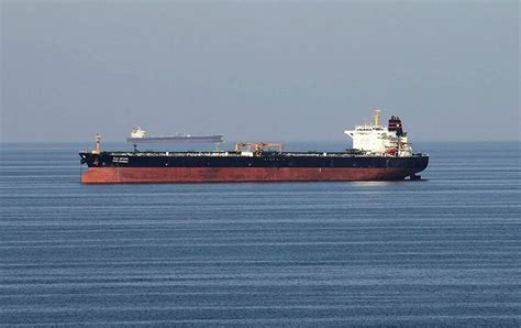 A­B­D­,­ ­İ­r­a­n­ ­p­e­t­r­o­l­ü­ ­t­a­ş­ı­y­a­n­ ­t­a­n­k­e­r­ ­g­e­m­i­l­e­r­e­ ­e­l­ ­k­o­y­d­u­